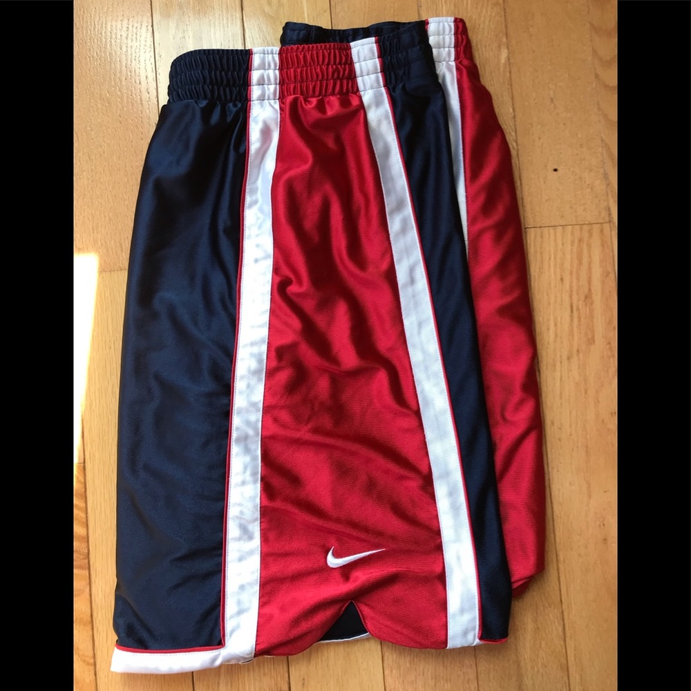 Men’s Nike Red White & Blue Size-L B-ball shorts